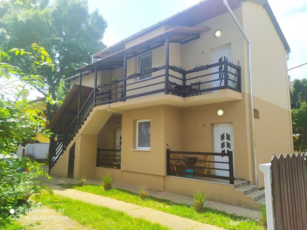 Marabella Apartmanok Hajdúszoboszló Exterior foto