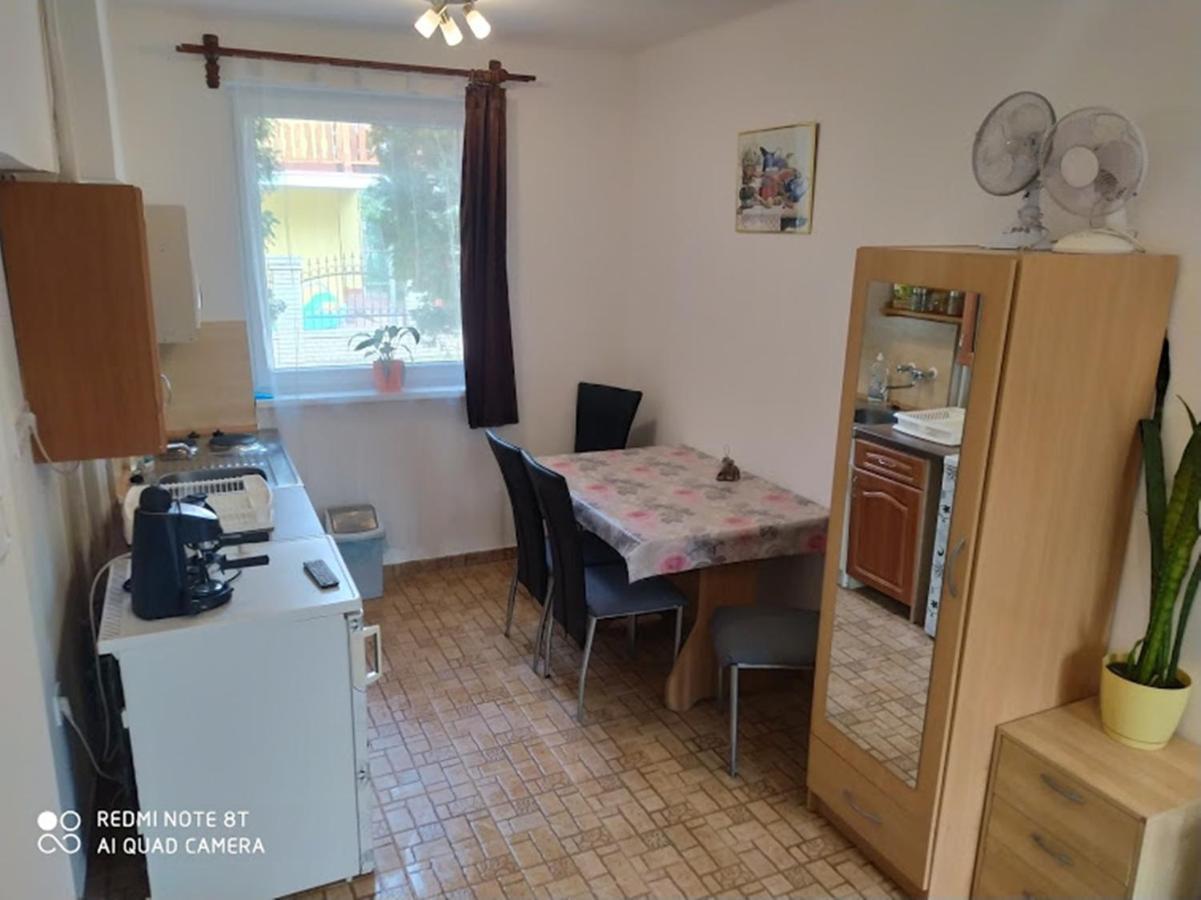 Marabella Apartmanok Hajdúszoboszló Exterior foto