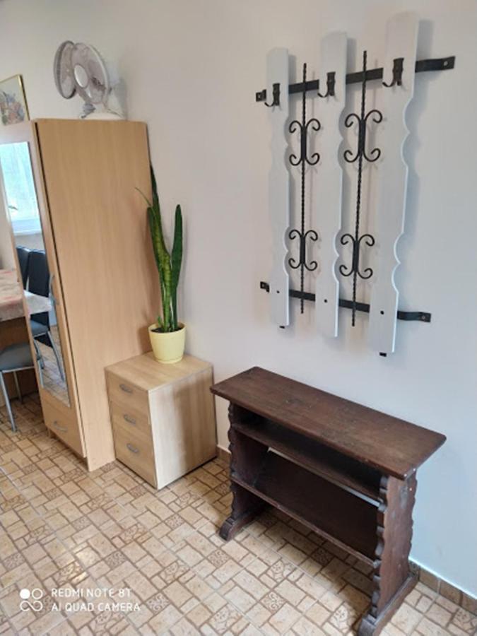 Marabella Apartmanok Hajdúszoboszló Exterior foto